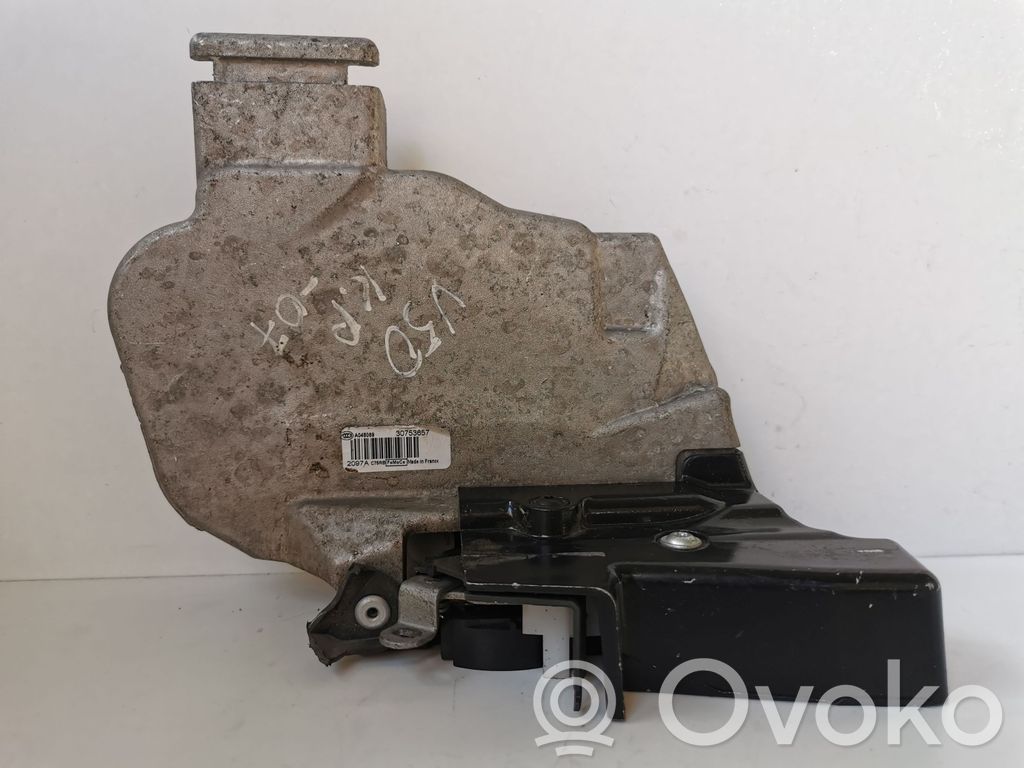 Volvo V50 Front door lock 