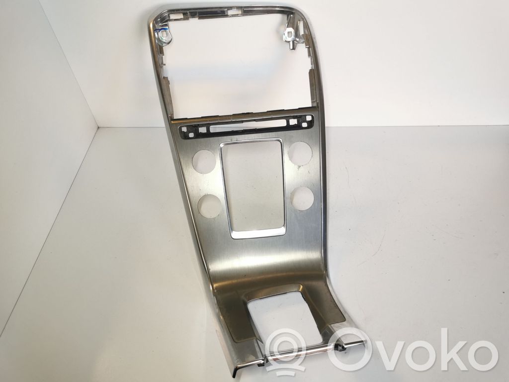 Volvo XC60 Dashboard center trim panel 