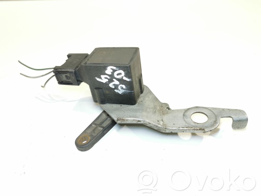 Headlight/headlamp level sensor   1093697