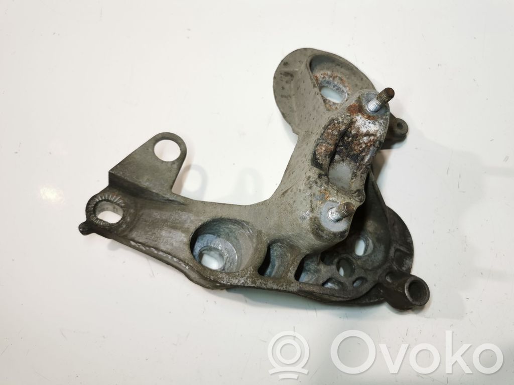 Audi A7 S7 4G Engine mounting bracket 