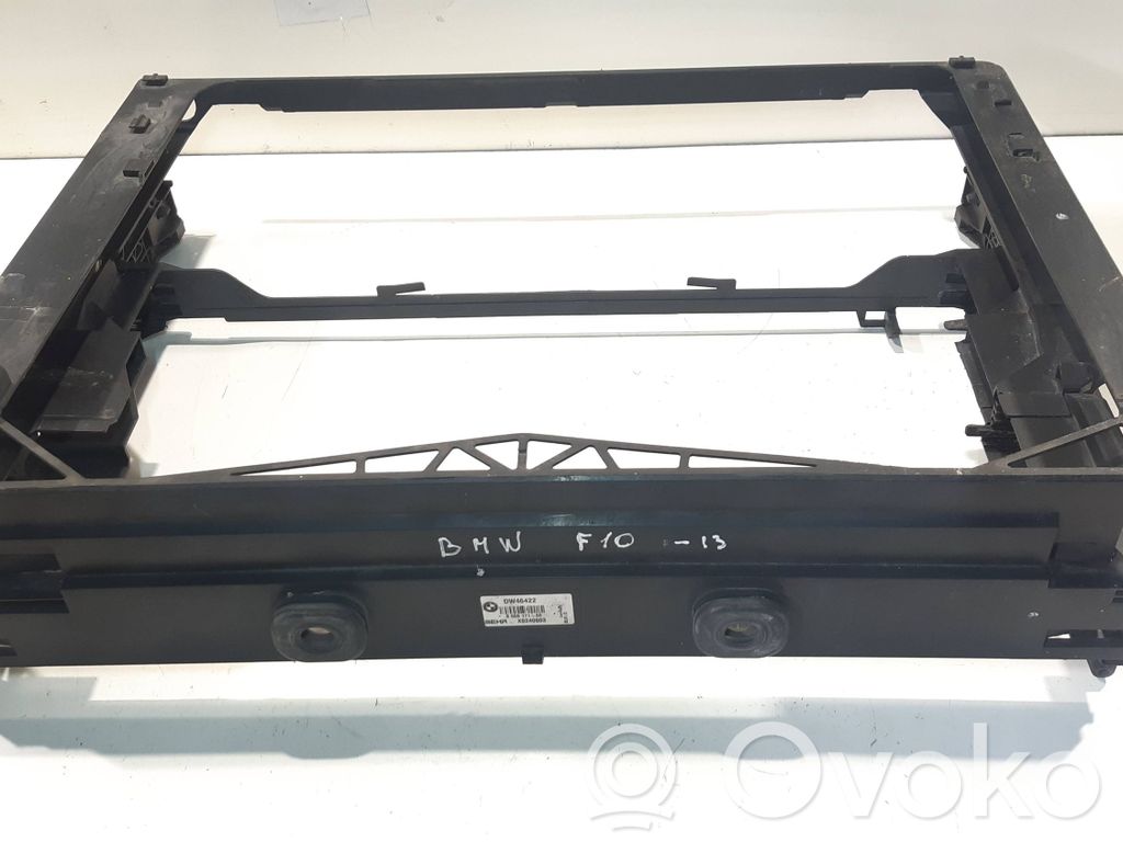 BMW 5 F10 F11 Uchwyt / Mocowanie chłodnicy 