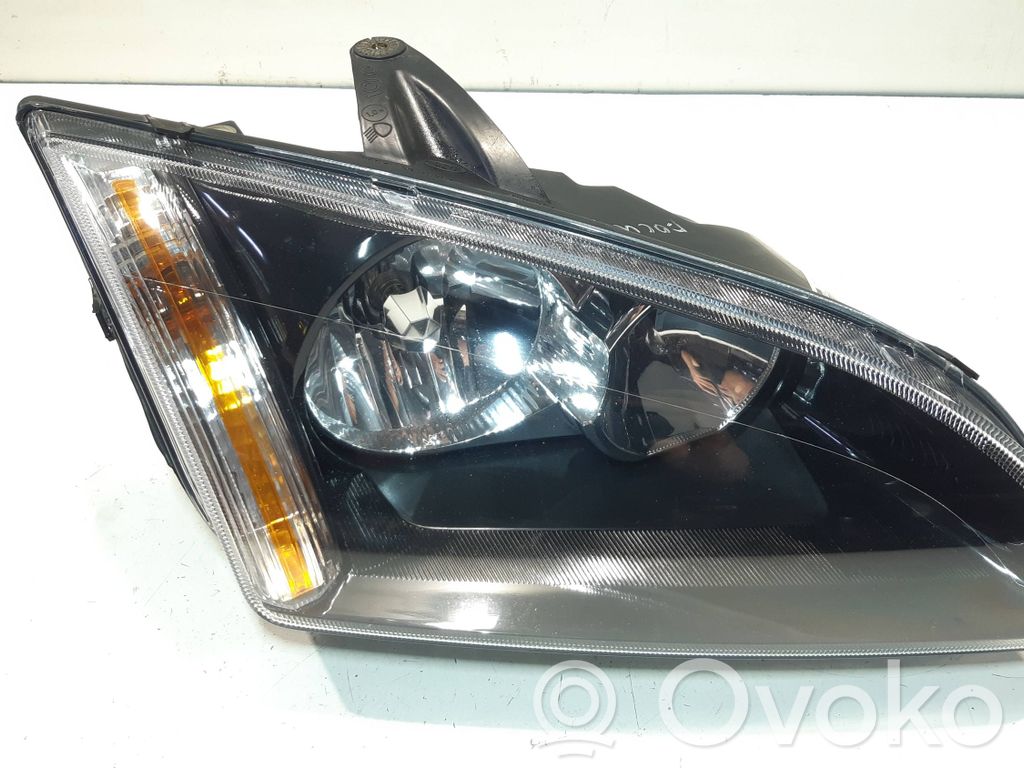 Ford Focus Headlight/headlamp 