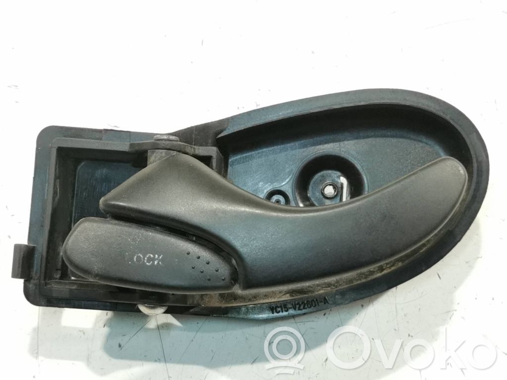 Manecilla interna puerta delantera   YC15V22401A