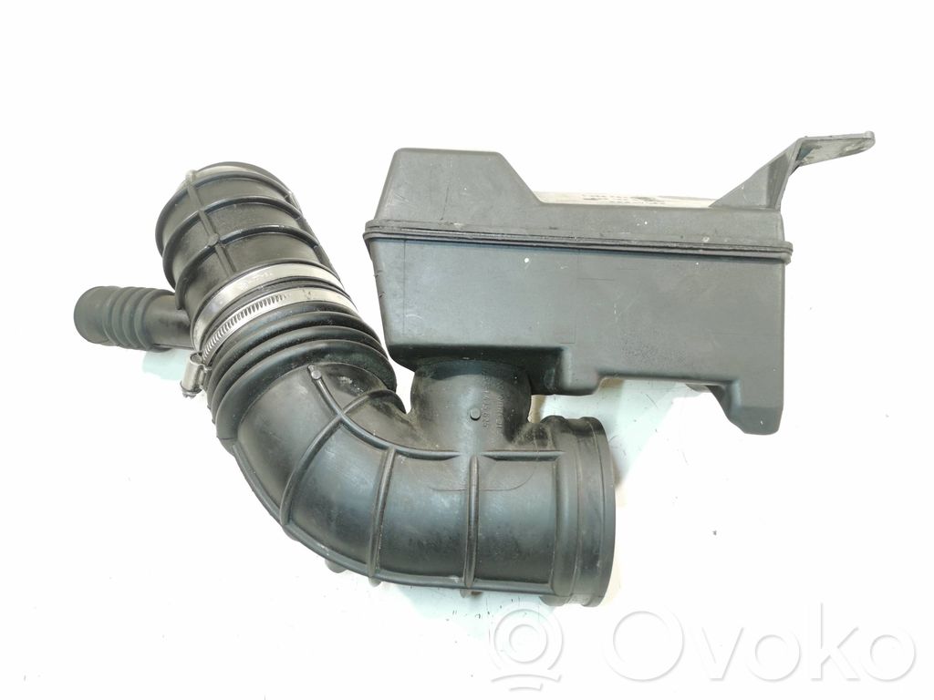 BMW 5 E39 Air intake hose/pipe 