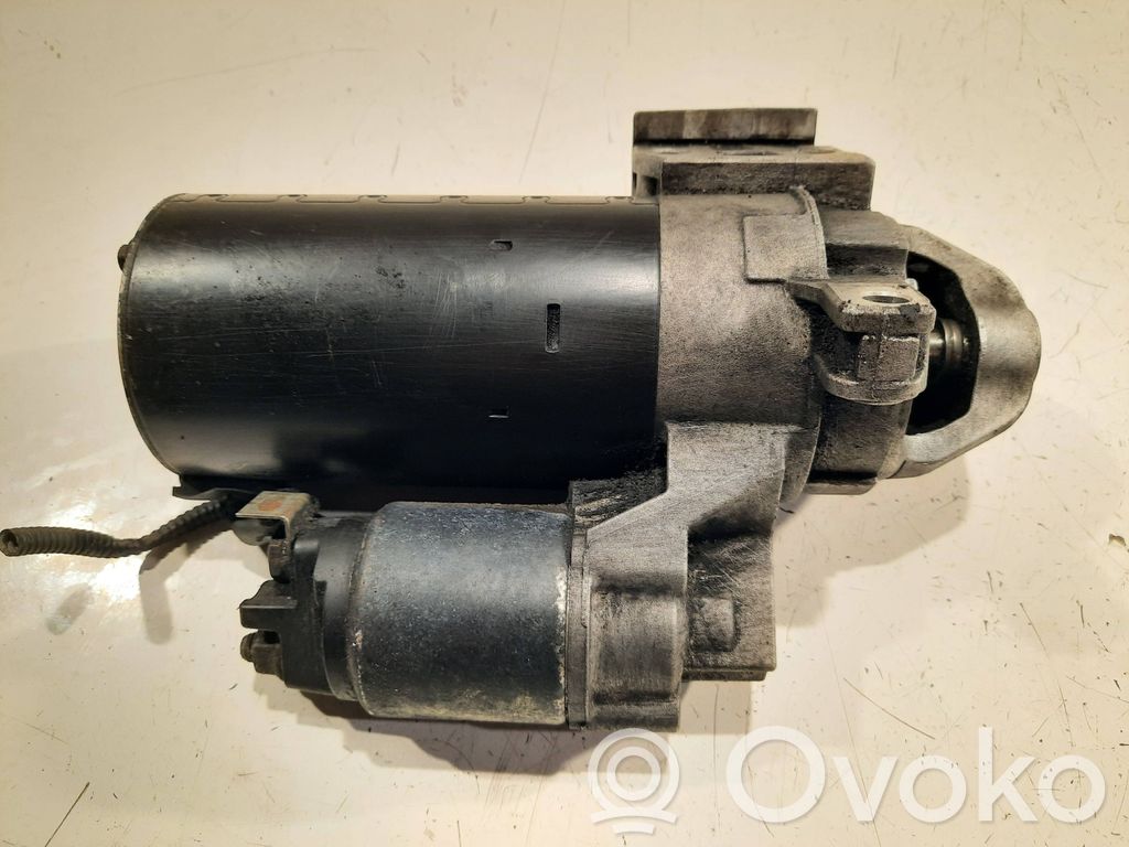 Motor de arranque   7798006,0001139002,12417798006,12417804140,12417812034,12417823700,12417823701,12418506657,12418509198,12418515795,12418515796,12418519154,12418577006,12418581097,7804140,7812034,7823701,8506657,8509198