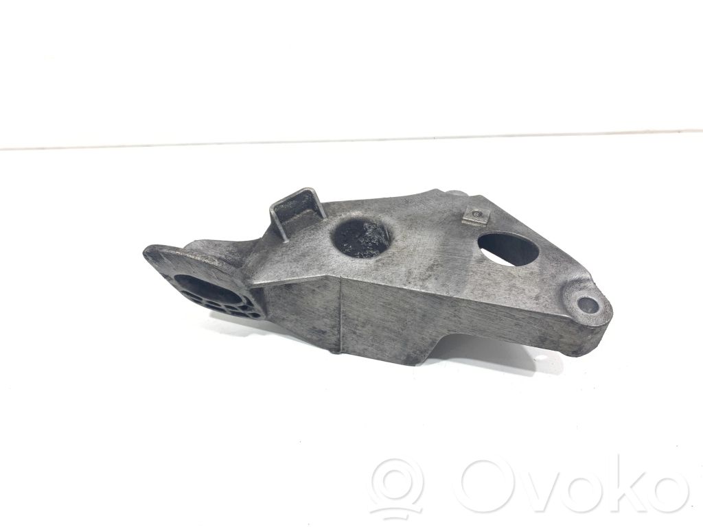 Engine mounting bracket   6777053,13807410,ENAC46000,1807410