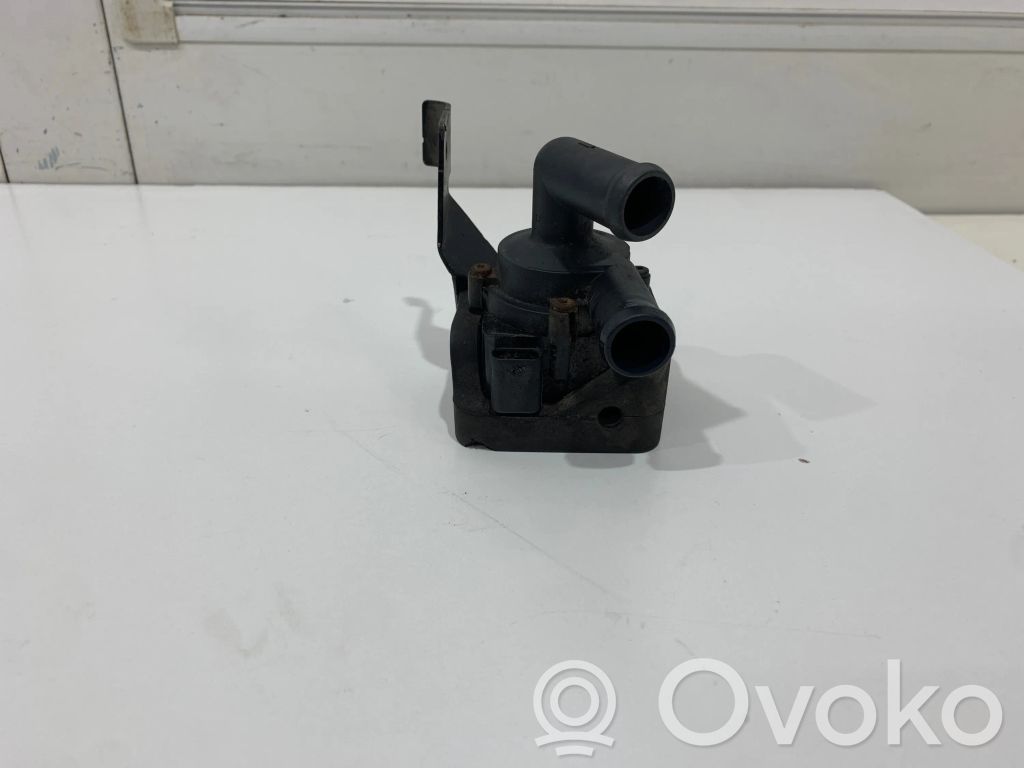 BMW 5 F10 F11 Pompa cyrkulacji / obiegu wody 