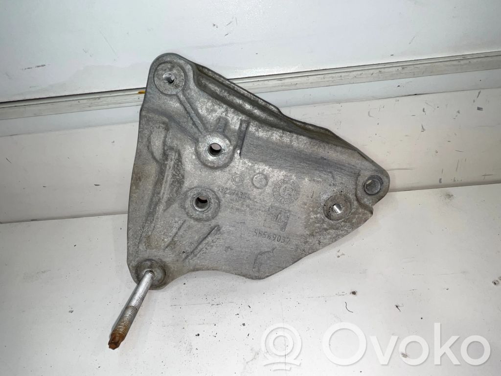 Opel Ampera- E Engine mounting bracket 