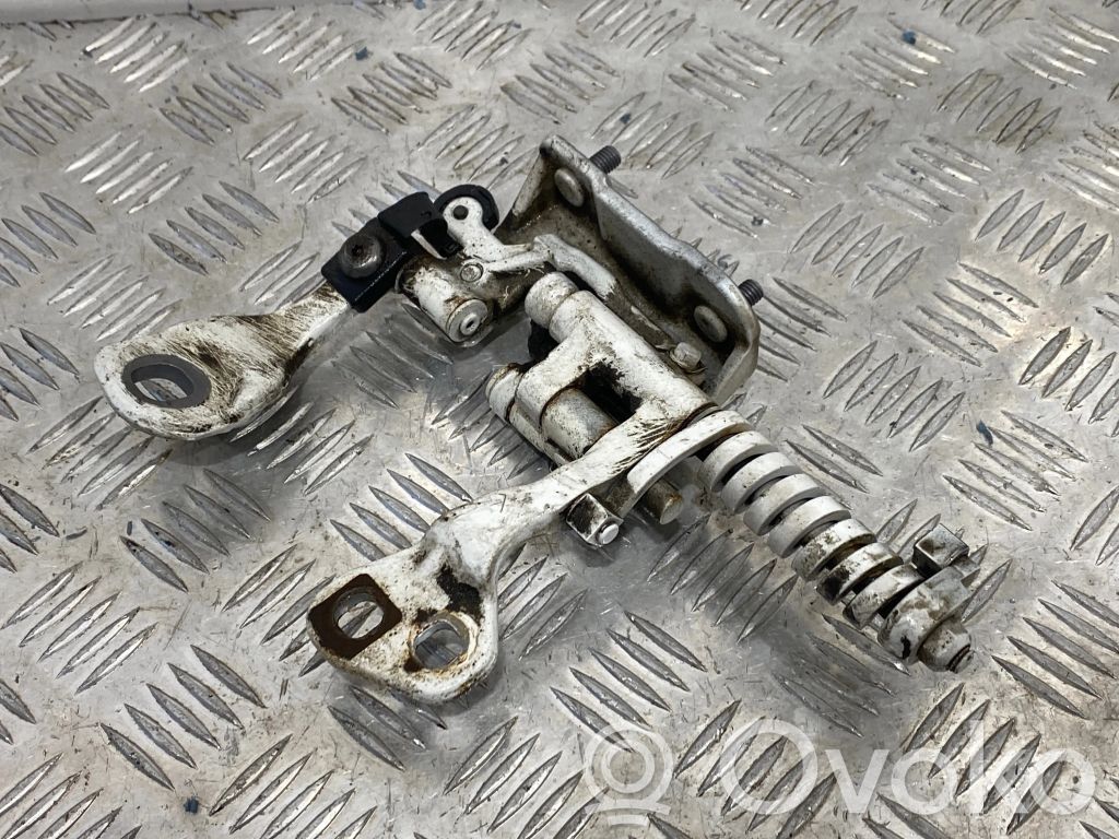 Tailgate/trunk/boot hinge   7119041,3031907,10707