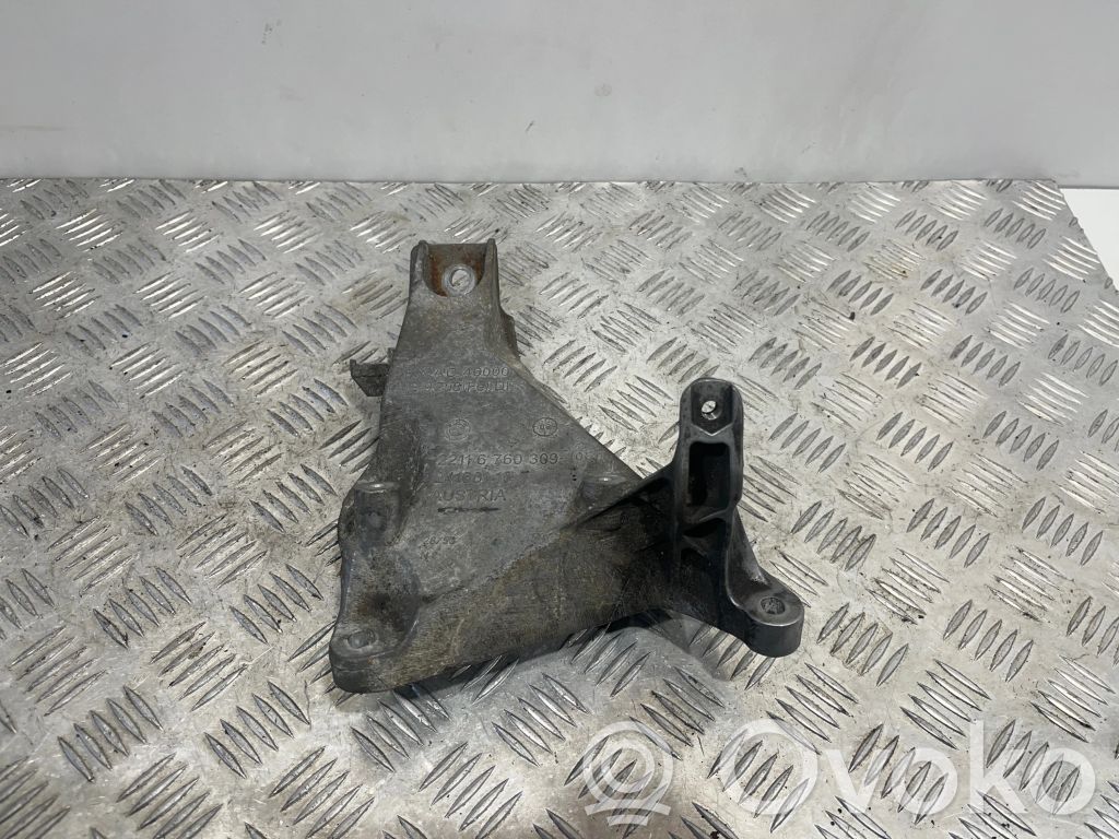 BMW 3 E90 E91 Engine mounting bracket 
