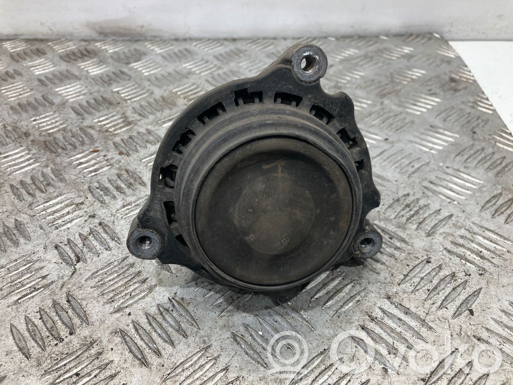 BMW 3 F30 F35 F31 Dzinēja spilvens 