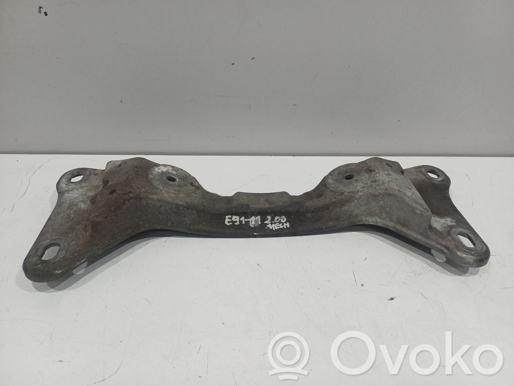 BMW 3 E90 E91 Support de compresseur de clim 