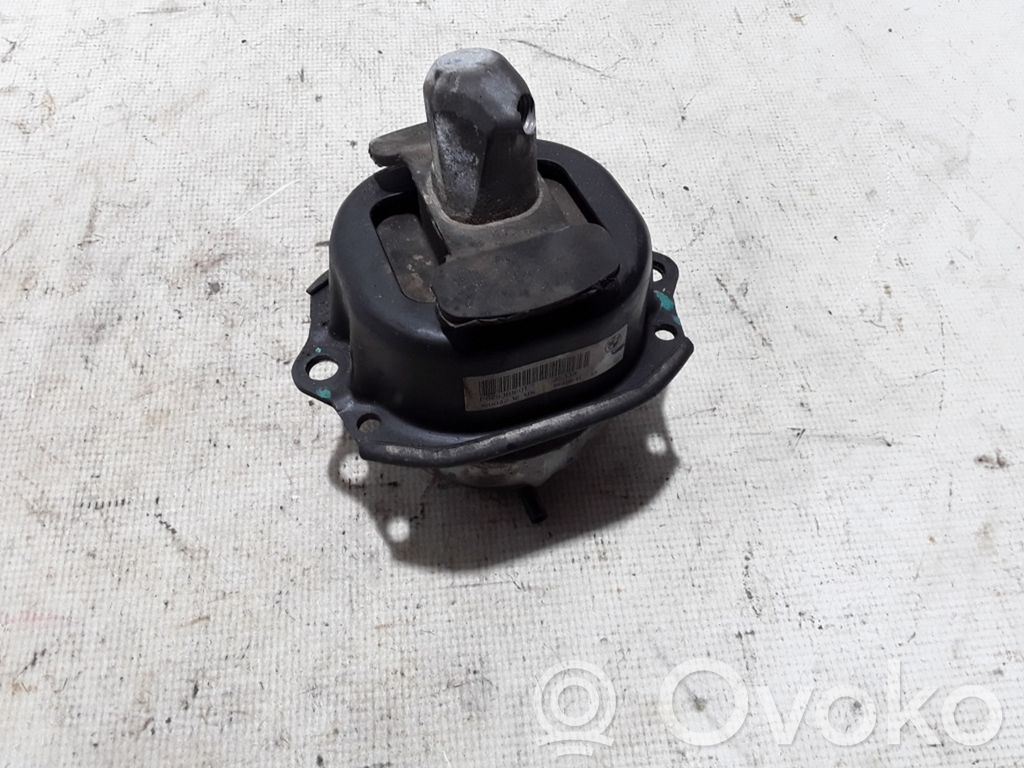 BMW X5 E70 Engine mount bracket 
