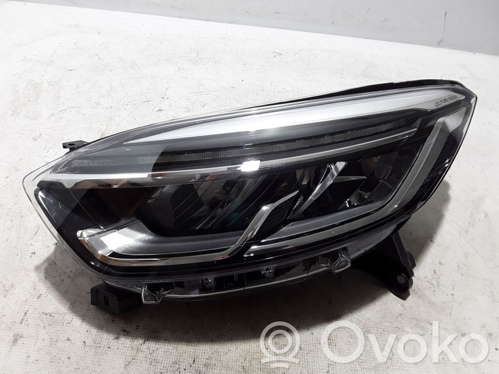 Renault Captur II Scheinwerfer 