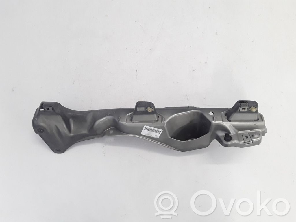 Renault Kangoo II Uchwyt / Mocowanie błotnika przedniego 