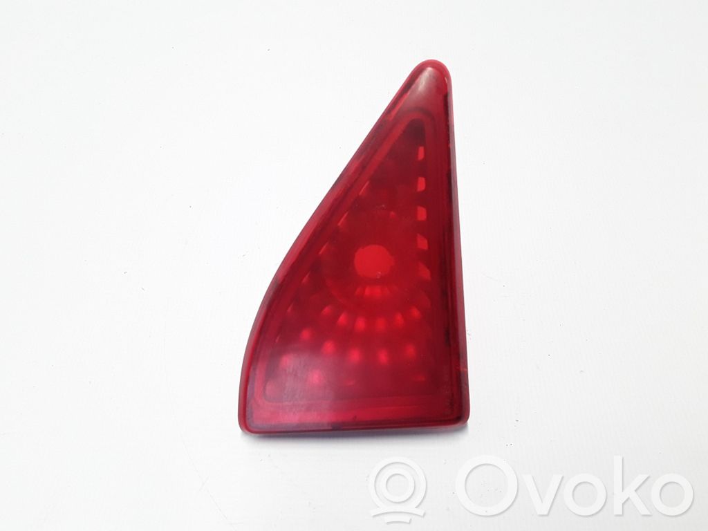 Renault Master III Third/center stoplight 