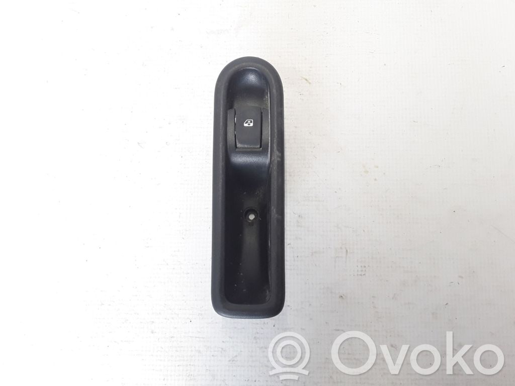 Renault Clio III Electric window control switch 
