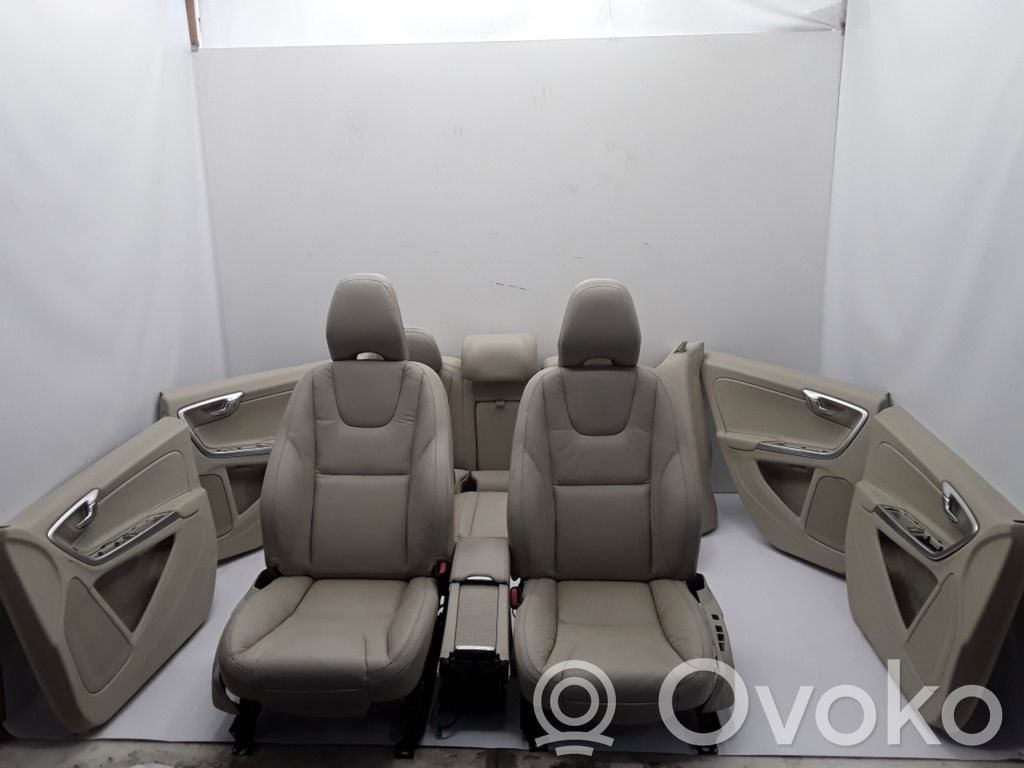 Interior set