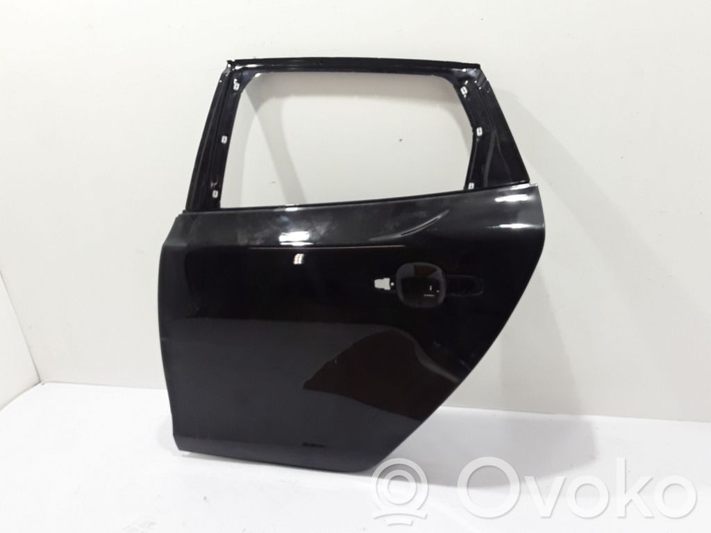 Volvo V40 Puerta trasera 