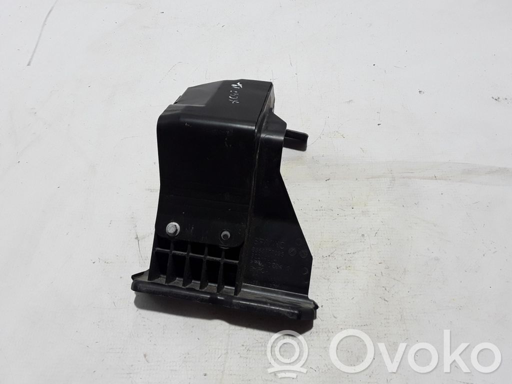 Volvo XC40 Battery bracket 