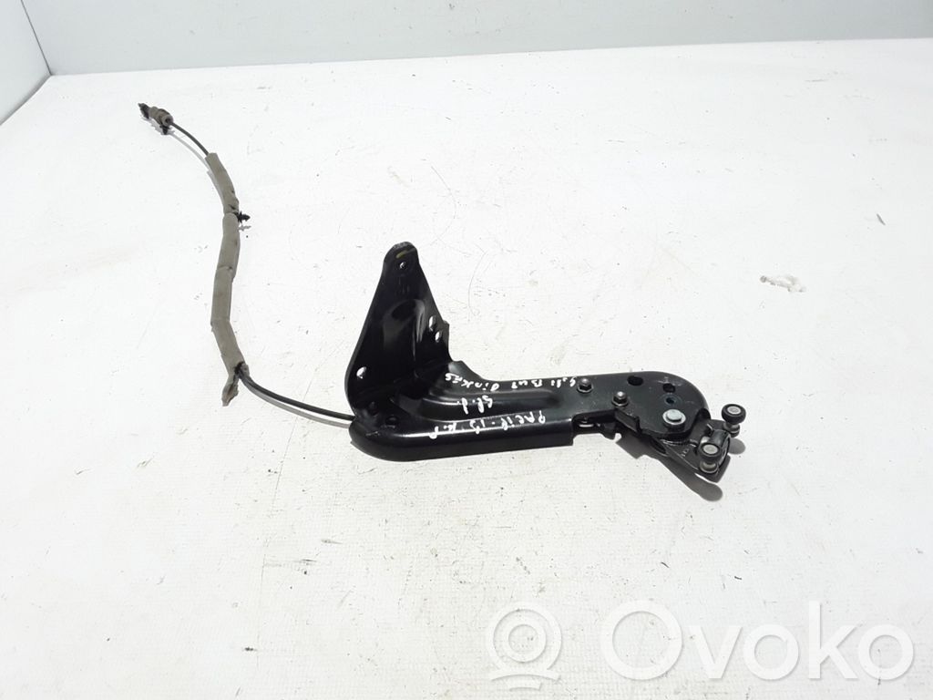 Sliding door lower roller guide/hinge   68185997AA