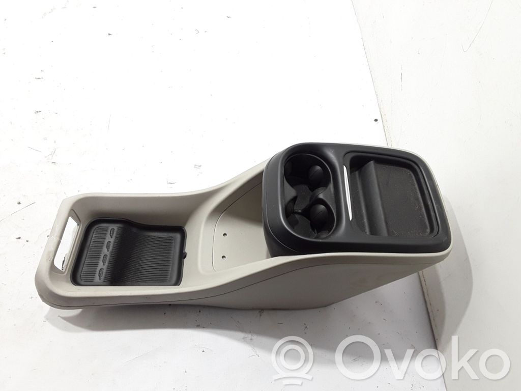 Armrest   5RJ94TRMAA