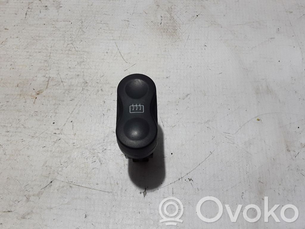 Windscreen/window heater switch   8200710682