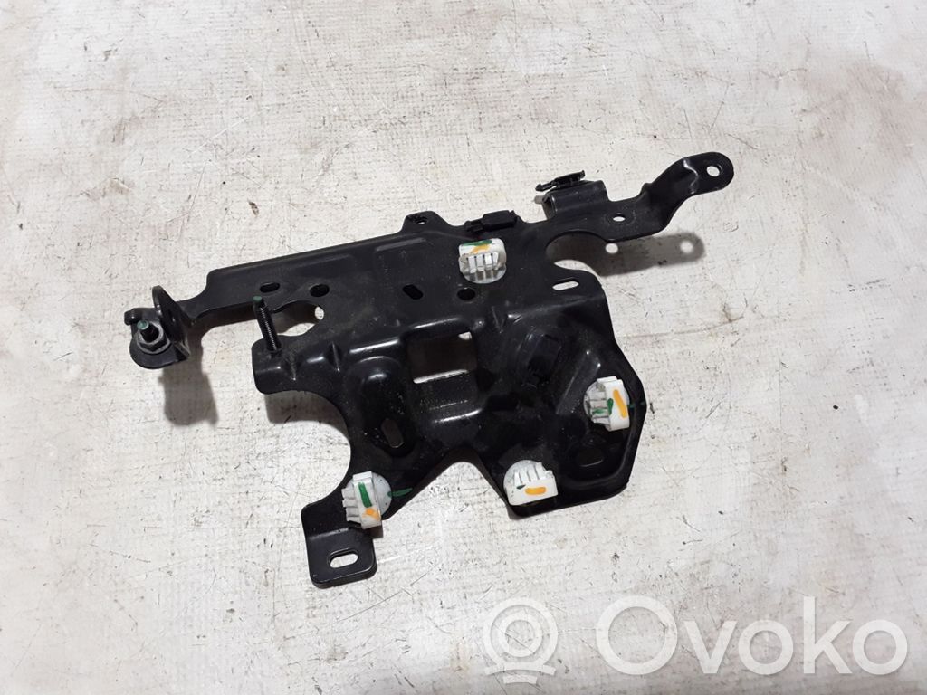 Renault Trafic III (X82) Engine mounting bracket 