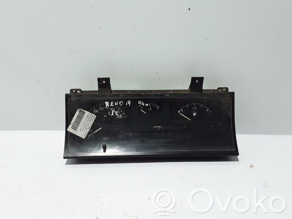 Renault 19 Speedometer (instrument cluster) 