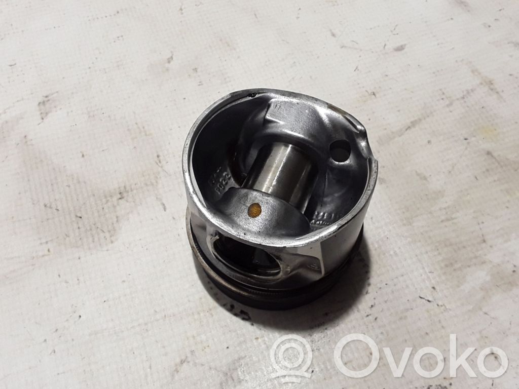 Volvo XC60 Pistón con biela 
