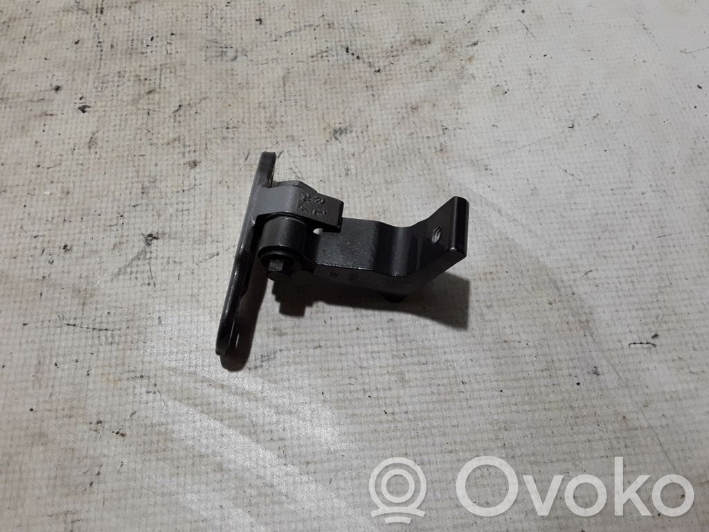 Volvo XC60 Rear door upper hinge 