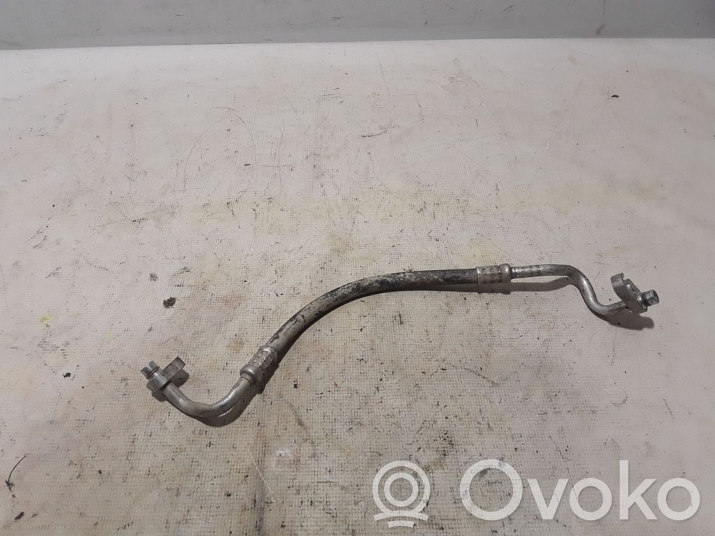 Ilmastointilaitteen putki (A/C)   924004KJ0C