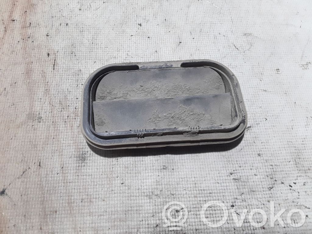 Volkswagen Caddy Grille d'aile 