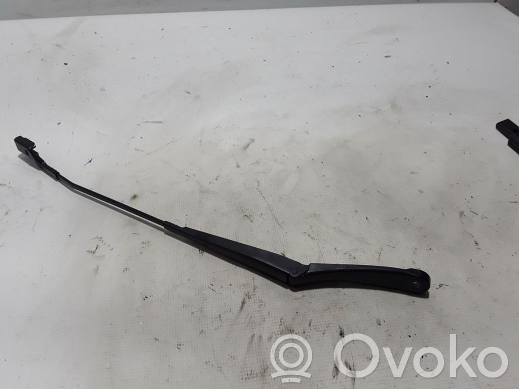 Ford Fiesta Wischerarm vorne 