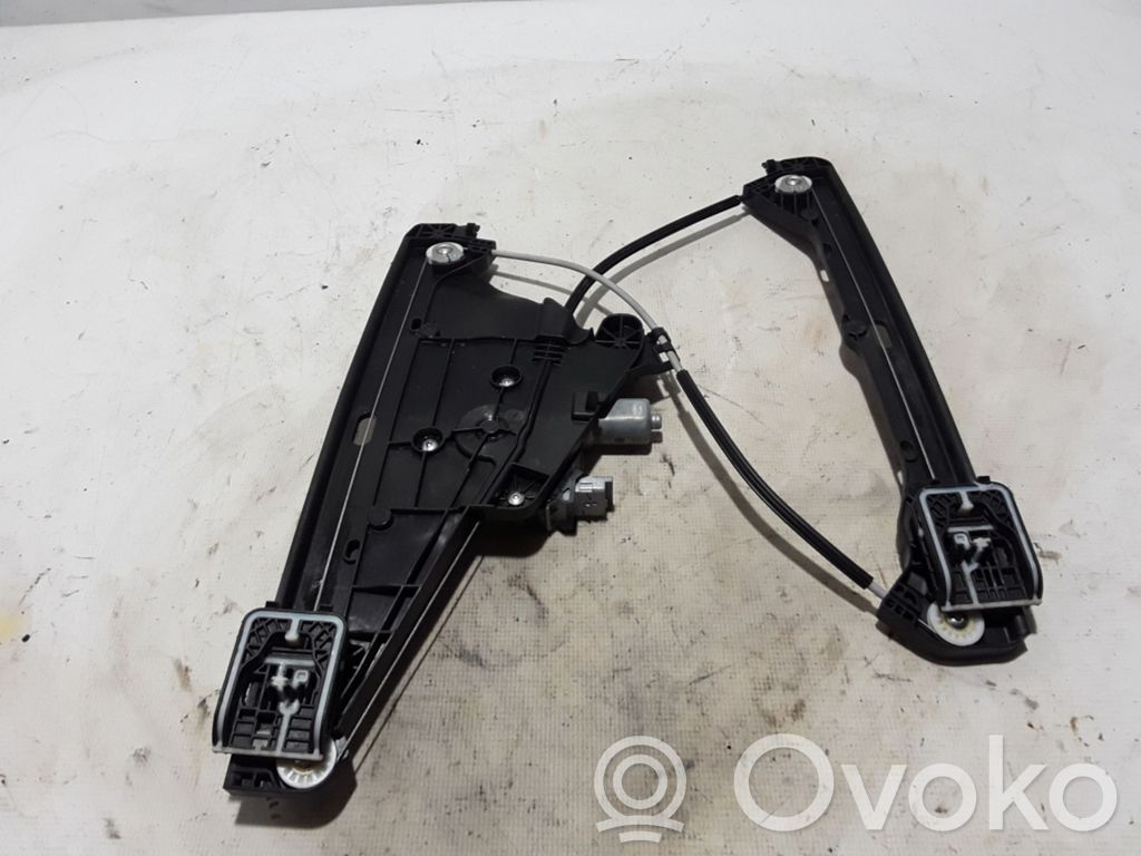 Peugeot 208 II Meccanismo di sollevamento del finestrino anteriore senza motorino