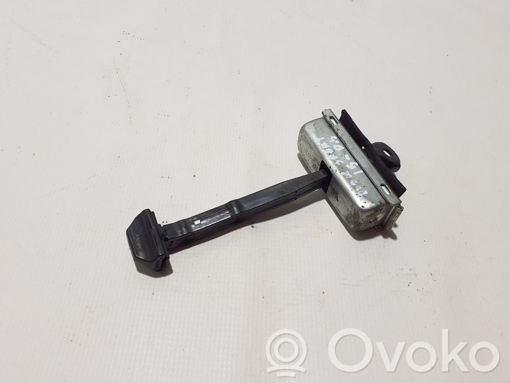 Land Rover Discovery Sport Takaoven pidätin 
