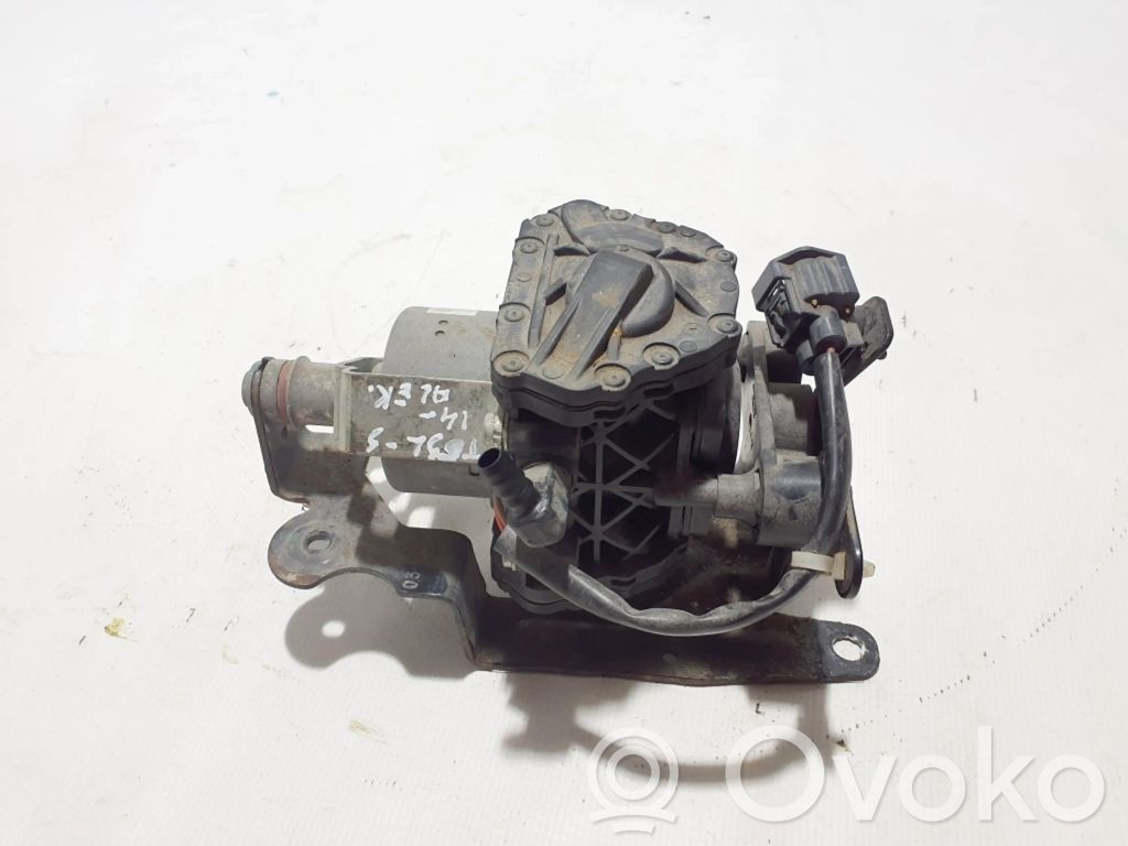 Tesla Model S Wspomaganie hamulca 