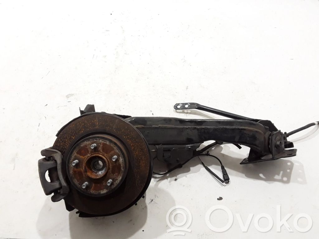 Renault Koleos II Cubo de rueda trasera 