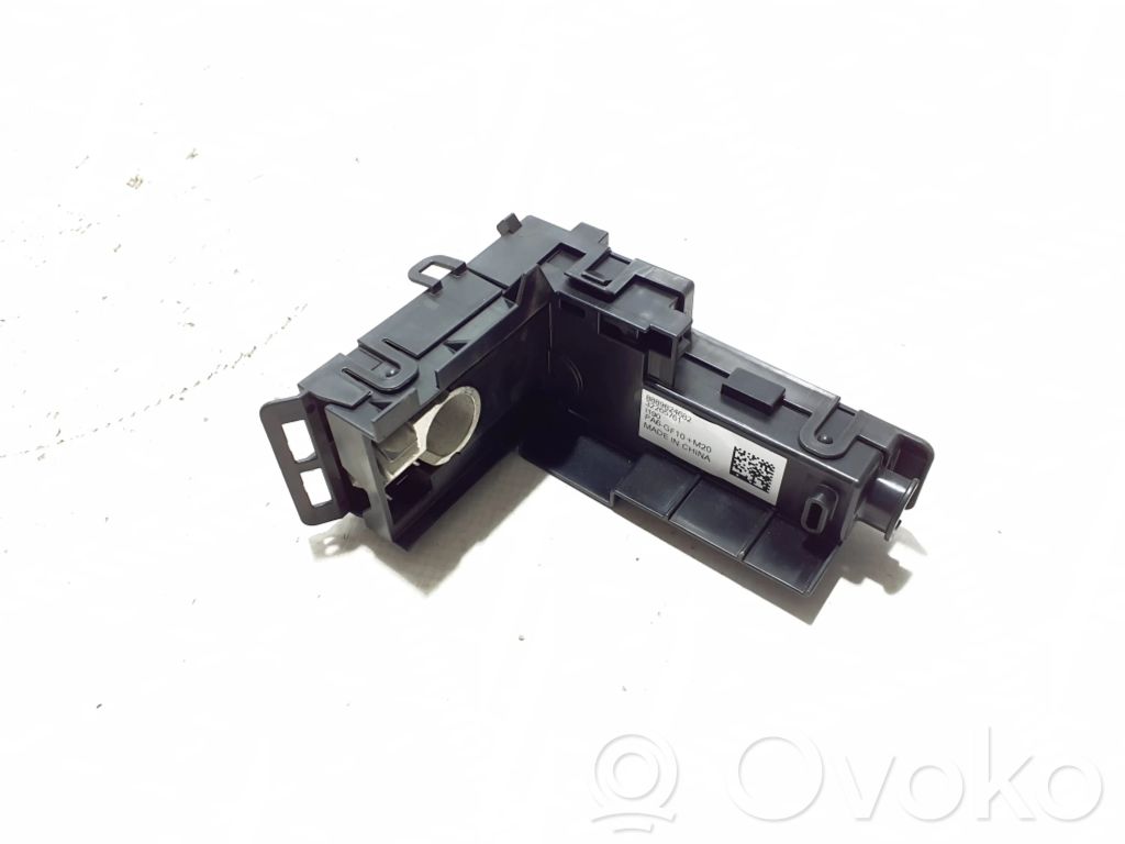 Volvo XC40 Cable positivo (batería) 