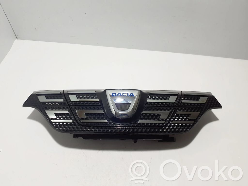 Dacia Spring Rejilla delantera 