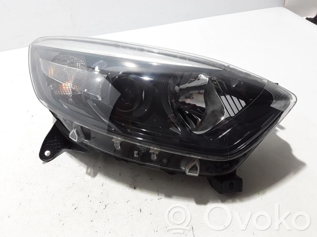 Renault Captur Headlight/headlamp 