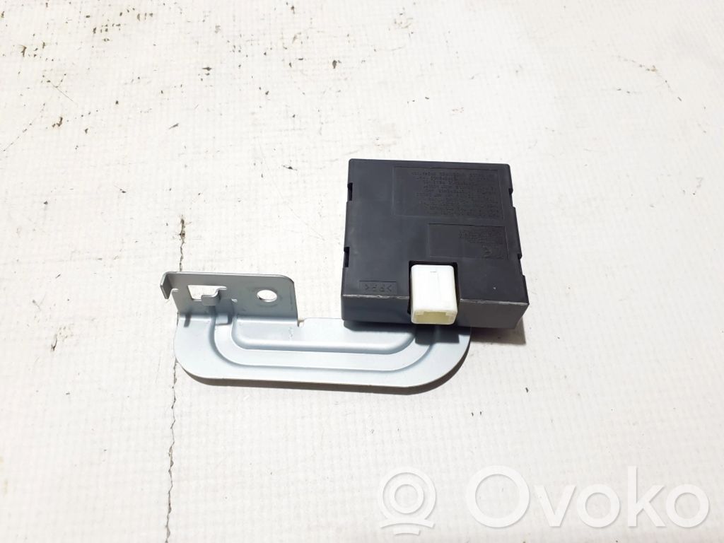 Nissan NV200 Unitate/modul de comandă închidere centralizată 