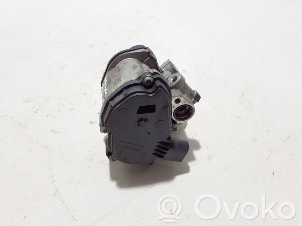 Volkswagen PASSAT B8 Valvola EGR