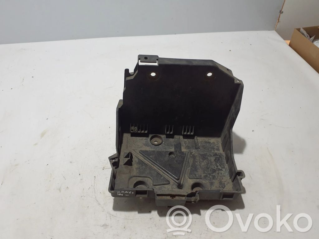 Renault Kangoo II Staffa di montaggio della batteria 