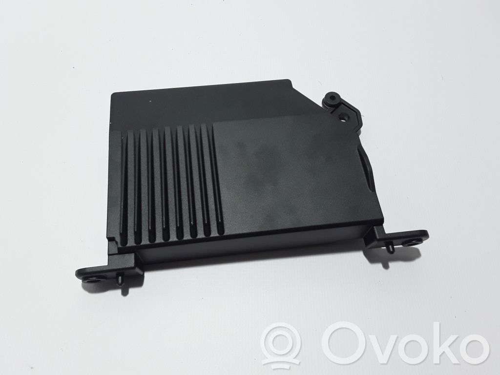 Volvo C40 Vahvistin 