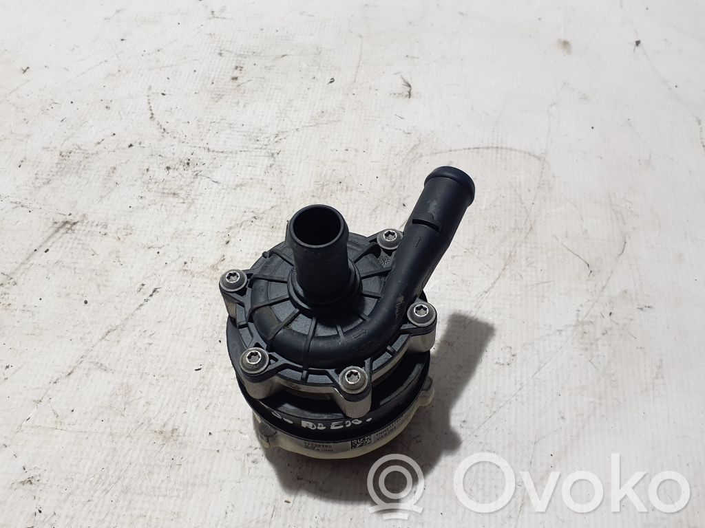 Volvo C40 Pompa cyrkulacji / obiegu wody 