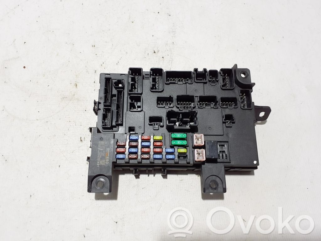 Mitsubishi Outlander Fuse module 