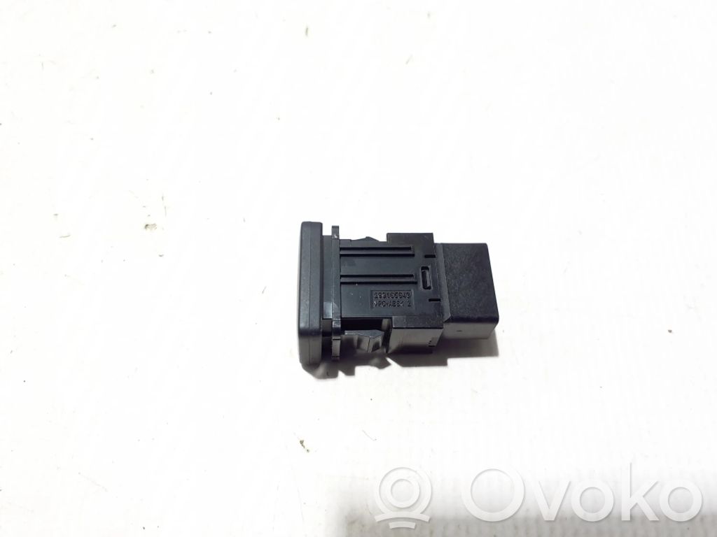 Mitsubishi Outlander Otros interruptores/perillas/selectores 