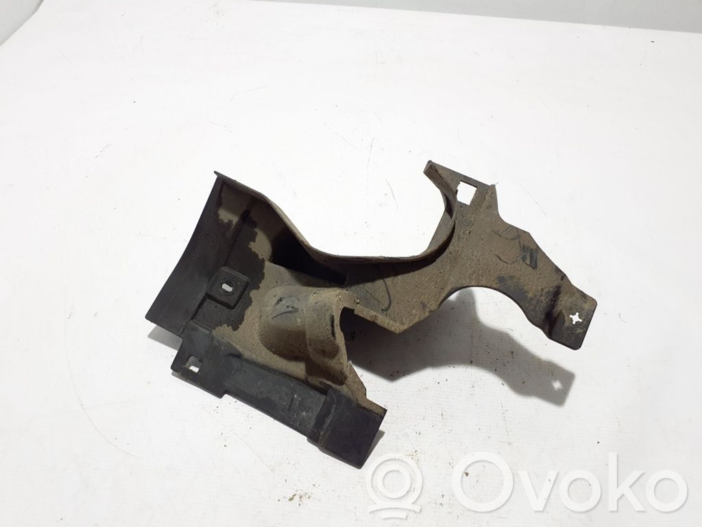 Volvo V60 Nadkole przednie 
