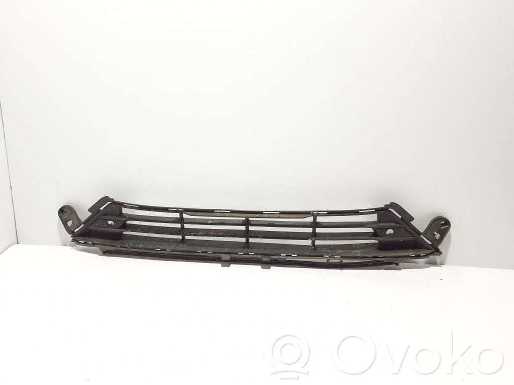 Volvo V60 Kratka dolna zderzaka przedniego 